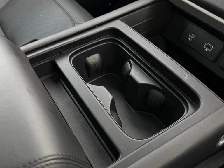 2022 Land Rover Defender 110 3.0 D300 MHEV HSE SUV 5dr Diesel Auto 4WD Euro 6 (s/s) (300 ps) ESTA...