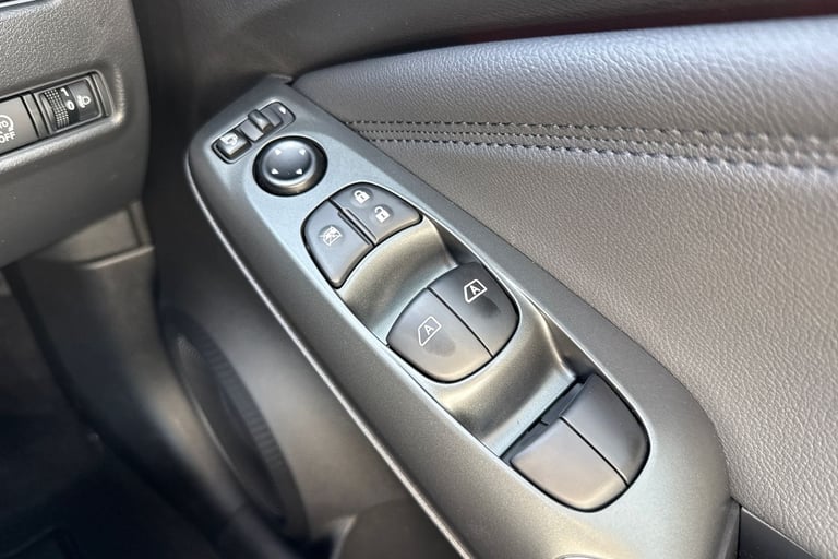 2025 Nissan Juke 1.6 Hybrid N-Connecta 5dr Auto Hatchback Hybrid Automatic