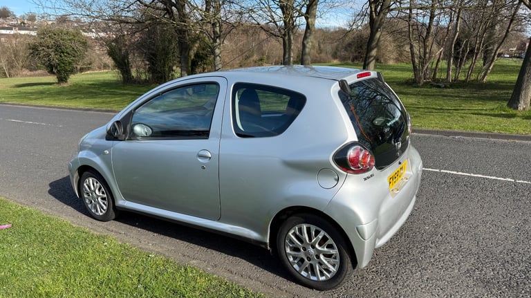 Toyota, AYGO, Hatchback, 2009, Manual, 998 (cc), 3 doors