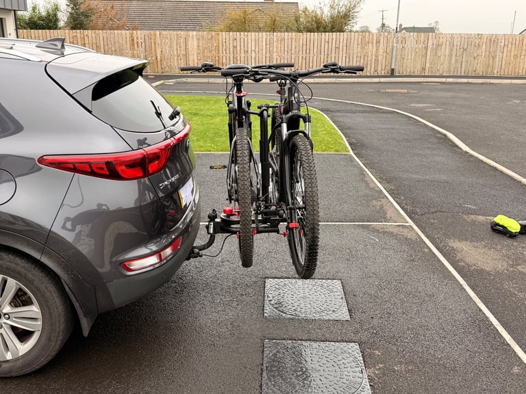 CUBE REACTION Electric Mountain  Bike x 2 & Towbar Mounted Carrier