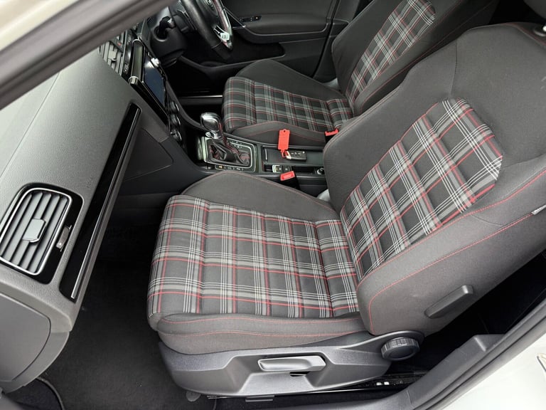 2022 Volkswagen Golf 2.0 TSI BlueMotion Tech GTI Hatchback 5dr Petrol DSG Euro 6 (s/s) (220 ps) P...