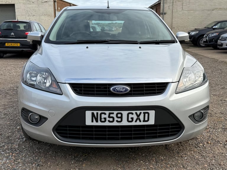 2010 Ford Focus 1.6 Zetec 5dr HATCHBACK Petrol Manual