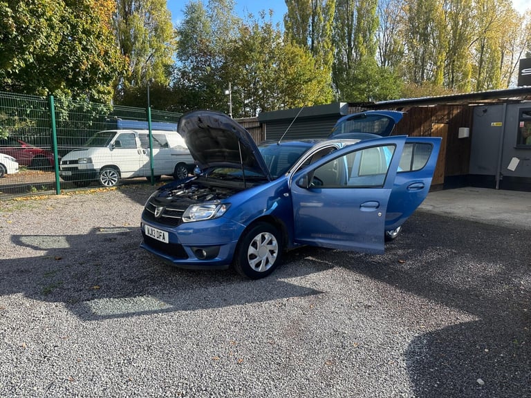 2013 Dacia Sandero 0.9 TCe Laureate Euro 5 5dr HATCHBACK Petrol Manual