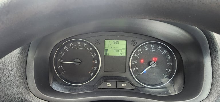 Skoda, ROOMSTER, MPV, 2014, Manual, 1598 (cc), 5 doors