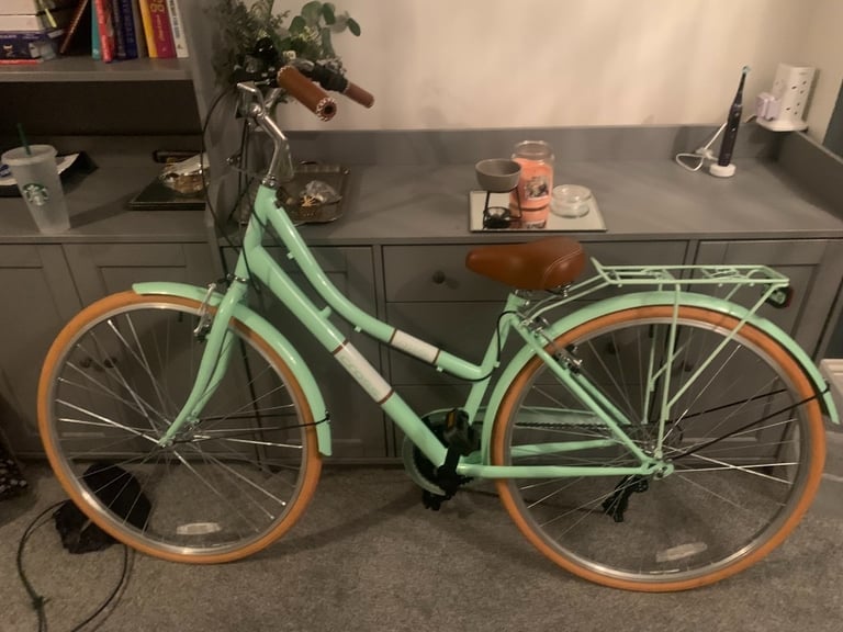 Womens Hybrid Bike Cross Milly Bike in Gloucester, Gloucestershire