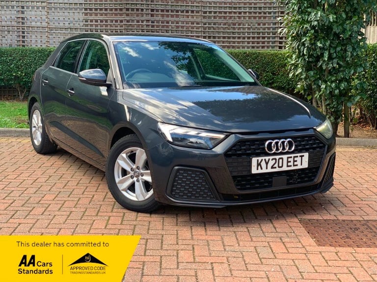 image for Audi A1 SPORTBACK TFSI TECHNIK.2 FORMER KEEPERS*2 KEYS* MOT DUE 10/09/2026*RECNT