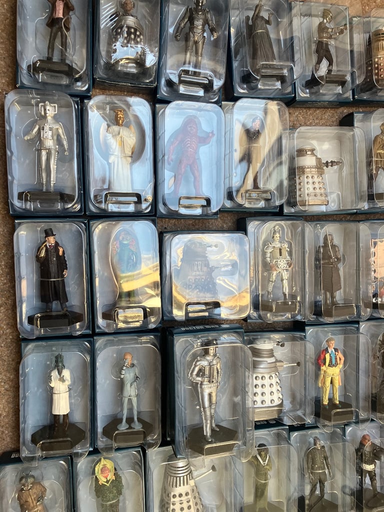 Doctor Who Eaglemoss figurines ..main set and specials
