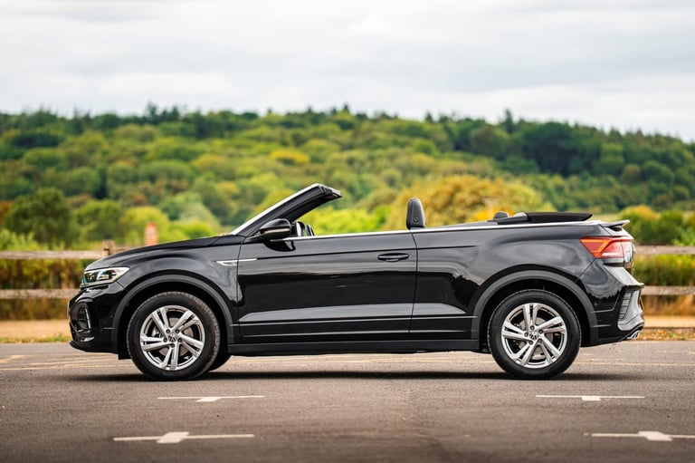 Volkswagen, T-ROC, Convertible, 2023, Semi-Auto, 1498 (cc), 2 doors