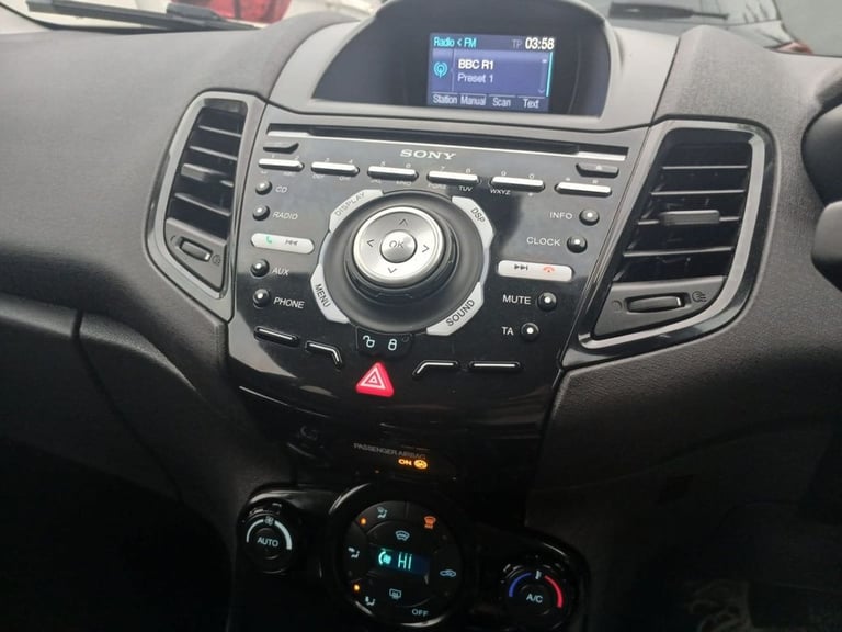 2013 Ford Fiesta 1.0 EcoBoost 125 Titanium 5dr HATCHBACK PETROL Manual