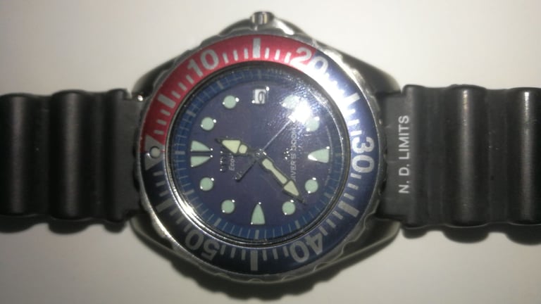 Citizen eco drive watch BN0001-01L pepsi excellent condition 