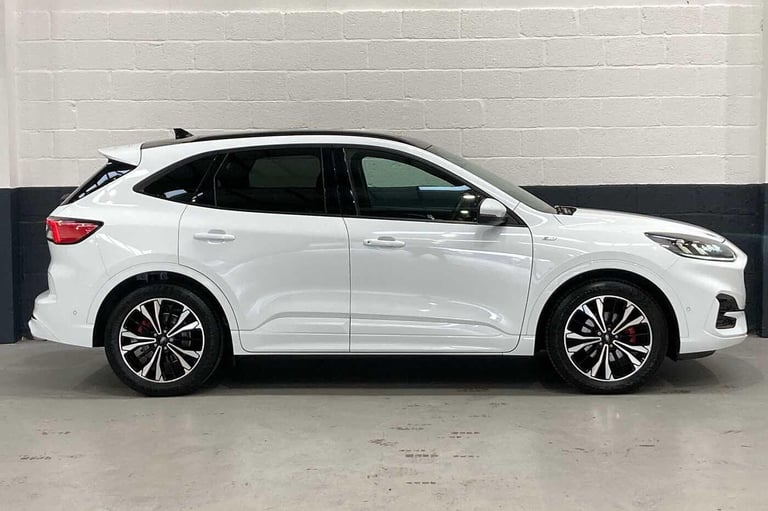 2020 Ford Kuga 1.5T EcoBoost ST-Line X First Edition Euro 6 (s/s) 5dr HATCHBACK Petrol Manual