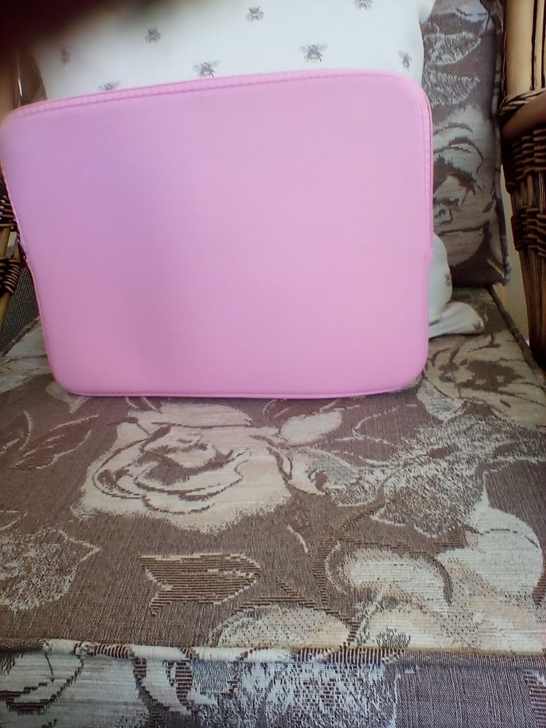 image for 13 ins laptop case in pink 