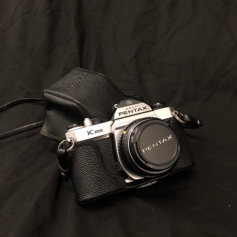 Pentax k1000 35mm camera 50mm lens lense + case