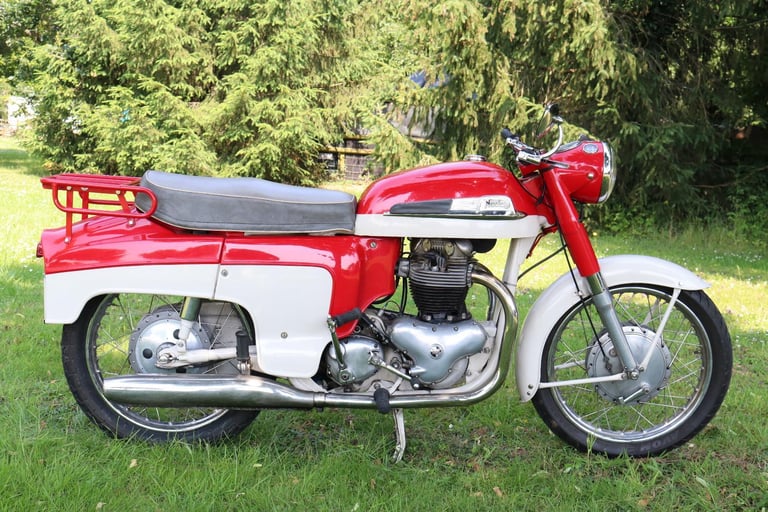 image for Norton Dominator 99 Deluxe 1962. Matching numbers A Gorgeous Motorcycle