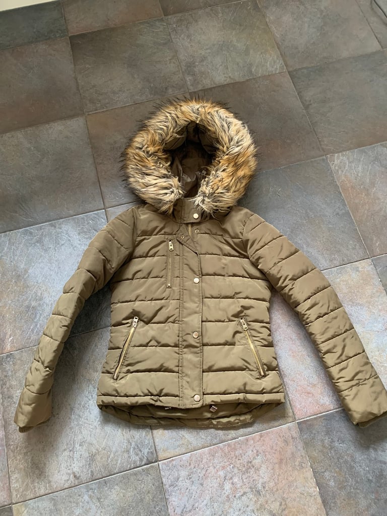 Top shop khaki coat. Size 6/8. Good condition 