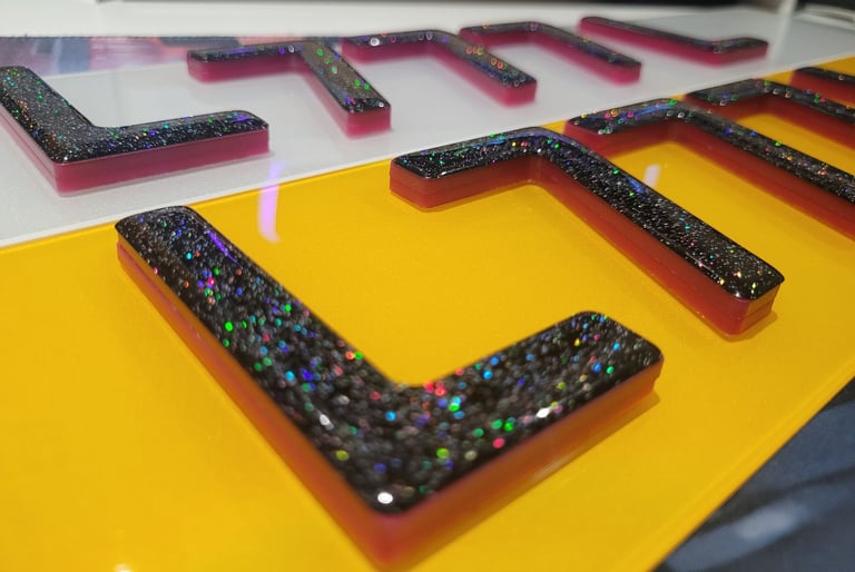 6mm Pink 4D with Glitter Gel Car Number Plates 