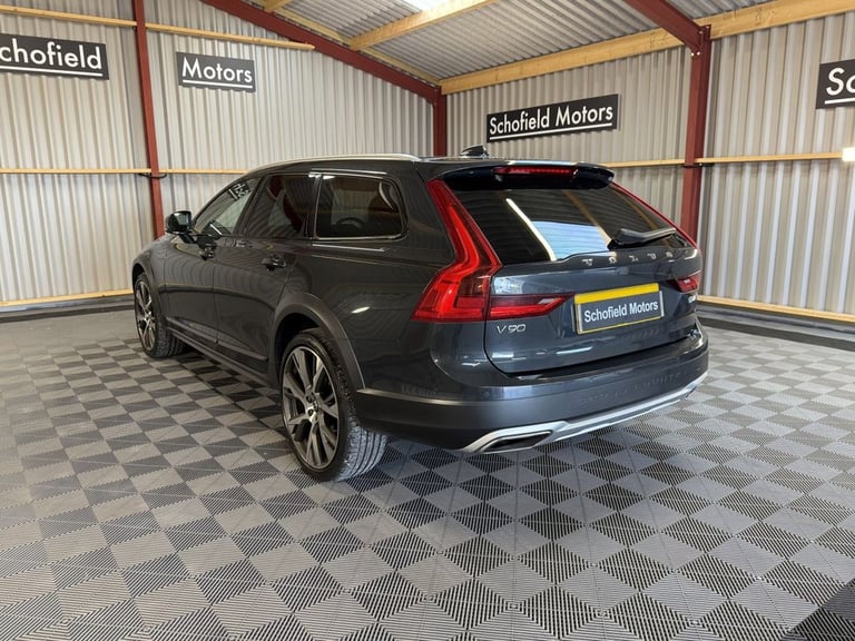 2018 Volvo V90 2.0 D4 Pro Estate 5dr Diesel Auto AWD Euro 6 (s/s) (190 ps) Estate Diesel Automatic