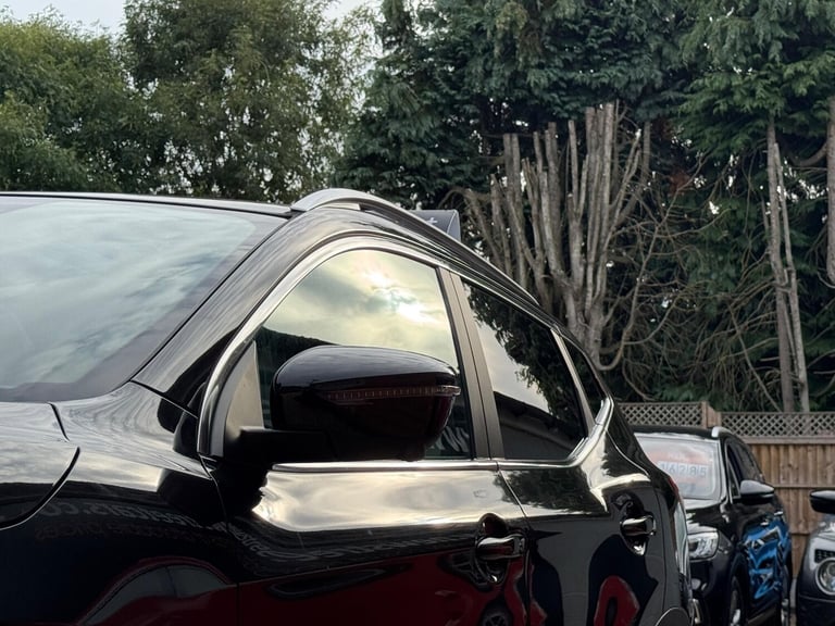 2015 Nissan Qashqai 1.6 DIG-T Tekna 2WD Euro 6 (s/s) 5dr HATCHBACK Petrol Manual