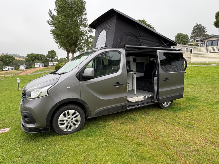 Renault, TRAFIC, Panel Van, 2018, Manual, 1598 (cc)