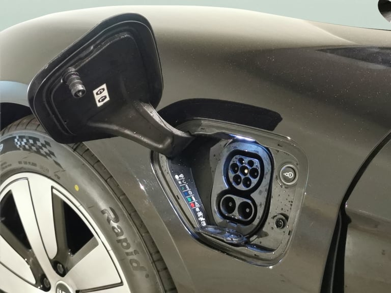 2022 Porsche Taycan Performance Plus 93.4kWh 4S Saloon 4dr Electric Auto 4WD (11kW Charger) (57 S...