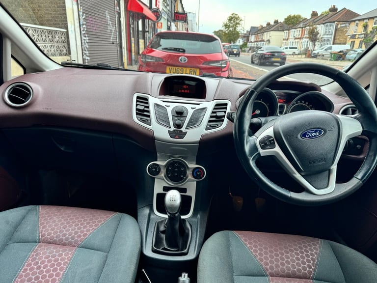 2010 Ford Fiesta 1.25 Zetec 5dr [82] HATCHBACK Petrol Manual