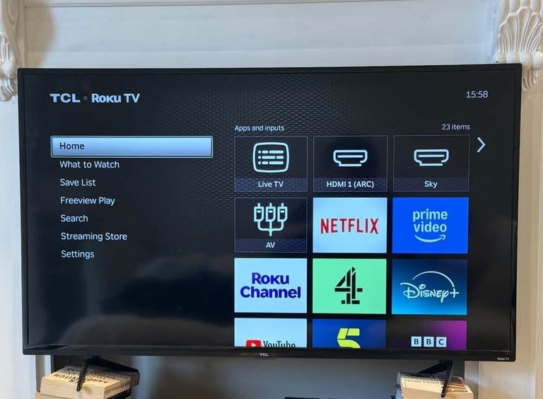 * FREE DELIVERY BEAUTIFUL 4K UHD HDReady 43 Inch TCL ROKU LED SMART TV WIFI FREEVIEW FREEPLAY TELE