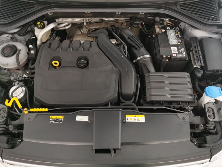 2022 Volkswagen T-Roc 1.5 TSI R-Line 5dr DSG HATCHBACK PETROL Automatic