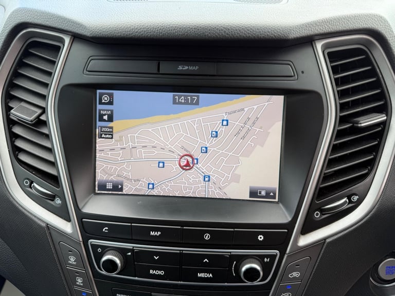 2017 Hyundai Santa Fe 2.2 CRDi Blue Drive Premium SE Auto 4WD Euro 6 (s/s) 5dr (7 Seat) ESTATE Di...