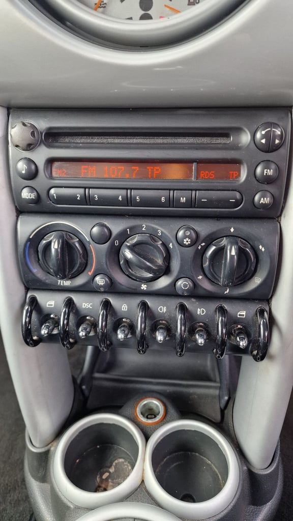 Mini cooper, 2005, Manual, 1598 (cc), 3 doors