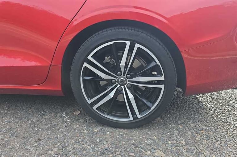 2022 Volvo S60 2.0 B5P R DESIGN 4dr Auto SALOON PETROL Automatic