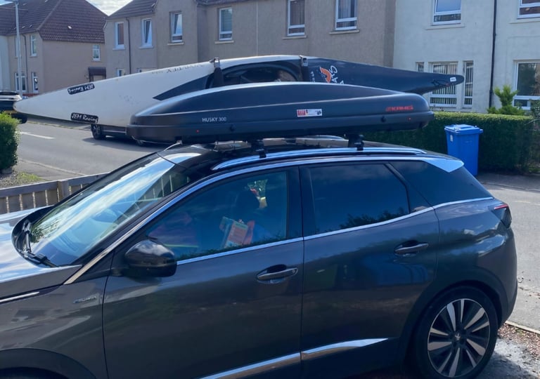 Roof box 