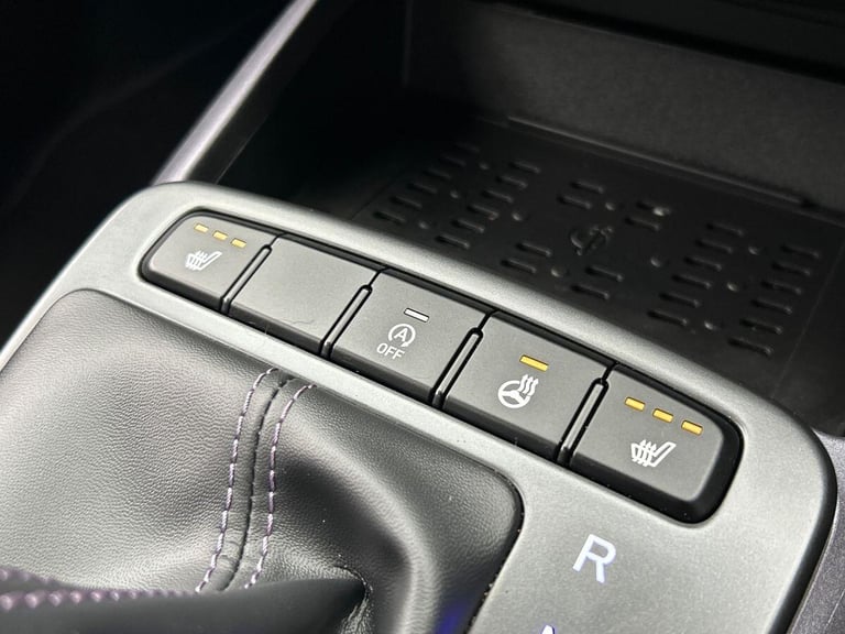 2024 Hyundai i10 1.0 Premium Hatchback 5dr Petrol Auto Euro 6 (s/s) (63 ps) Hatchback PETROL Auto...