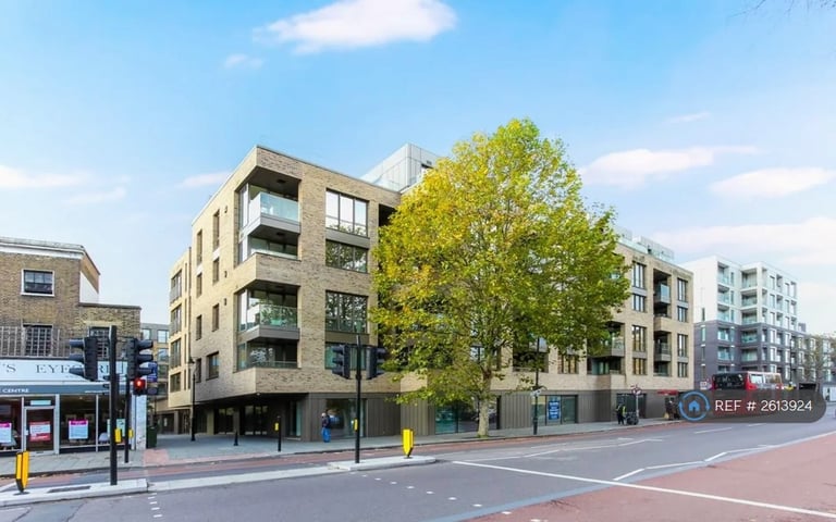 2 bedroom flat in Camberwell Passage, London, SE5 (2 bed) (#2613924)
