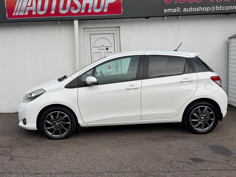 2012 Toyota Yaris 1.33 VVT-i Trend 5dr HATCHBACK PETROL Manual