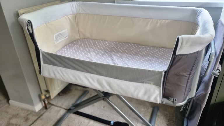 Hauck face to me crib