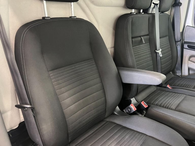 2022 Ford Transit Custom 2.0 300 EcoBlue Limited L2 H1 Euro 6 (s/s) 5dr Panel Van Diesel Manual
