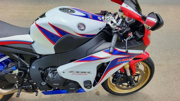 2011 11 HONDA CBR 1000 RR-A FIREBLADE CBR1000RR HRC COLOURS 12k MILES CBR1000