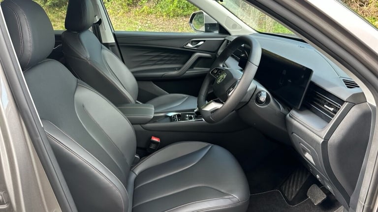 2025 MG MG HS 1.5 T-GDI PHEV Trophy 5dr Auto Hatchback Petrol Parallel PHEV Automatic