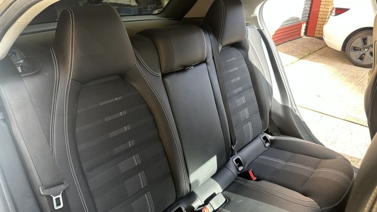 2018 Mercedes-Benz GLA 1.6 GLA180 Urban Edition SUV 5dr Petrol Manual Euro 6 (s/s) (122 ps) ESTAT...