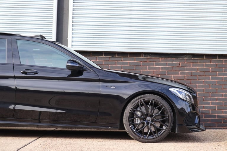 Mercedes Benz C Class 3.0 C43 V6 AMG (Premium Plus) G-Tronic+ 4MATIC