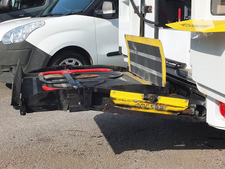 2017 Mercedes-Benz SPRINTER 514 CDI 7G-TRONIC Automatic Euro 6 - 17 Seat PSV WAV