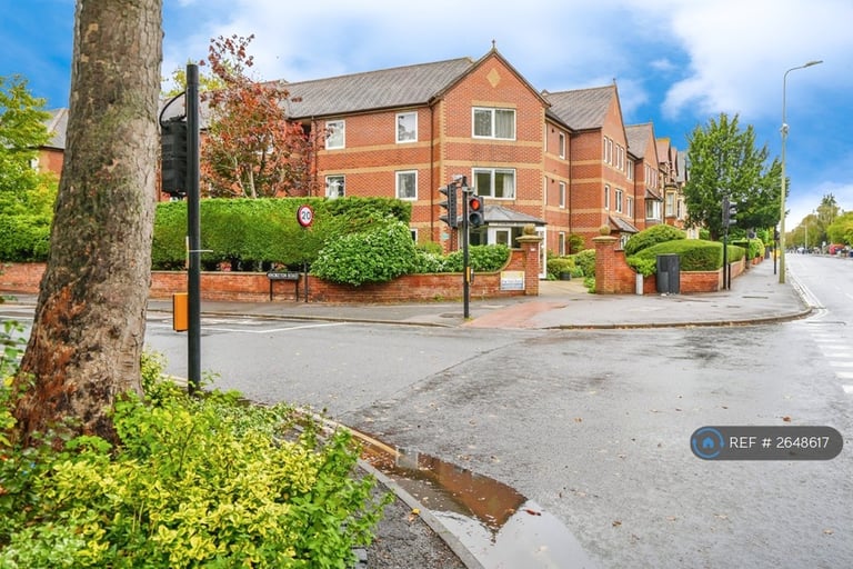 1 bedroom flat in Diamond Court, Oxford, OX2 (1 bed) (#2648617)