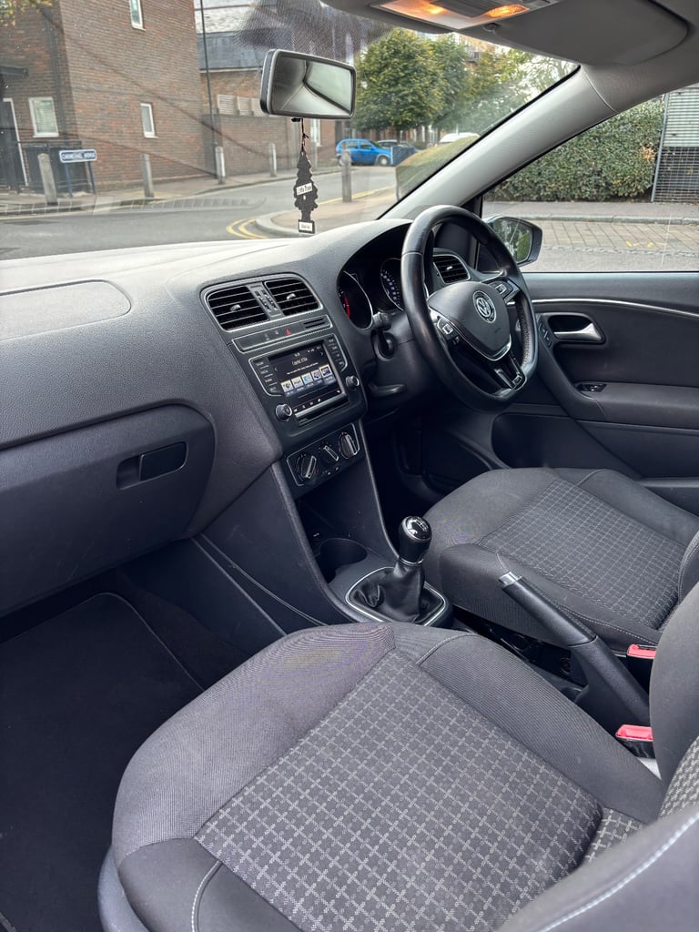 2014 Volkswagen (VW) Polo – 1.0 BlueMotion Tech SE – Grey – Lovely Condition!!
