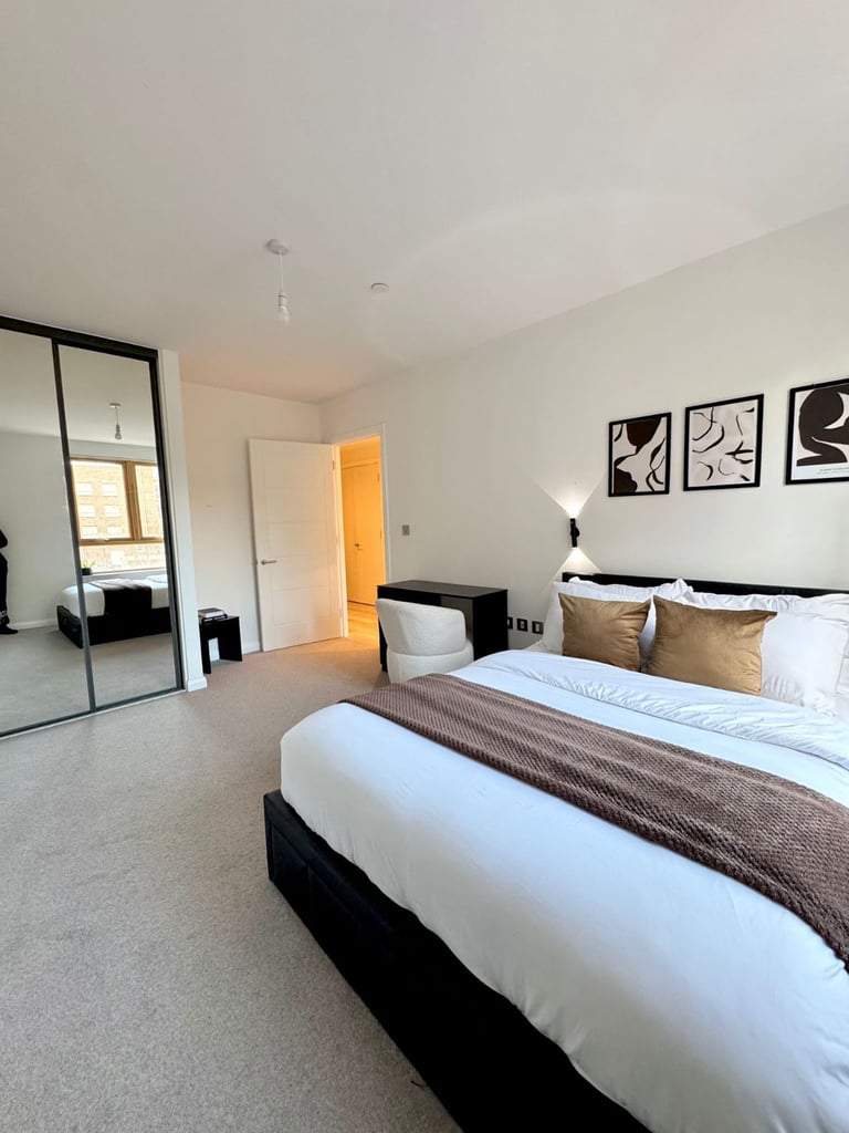 image for ✨ 20% OFF First Clean – Professional Cleaning in Canary Wharf (E14) | Fixed Prices, No Surprises!