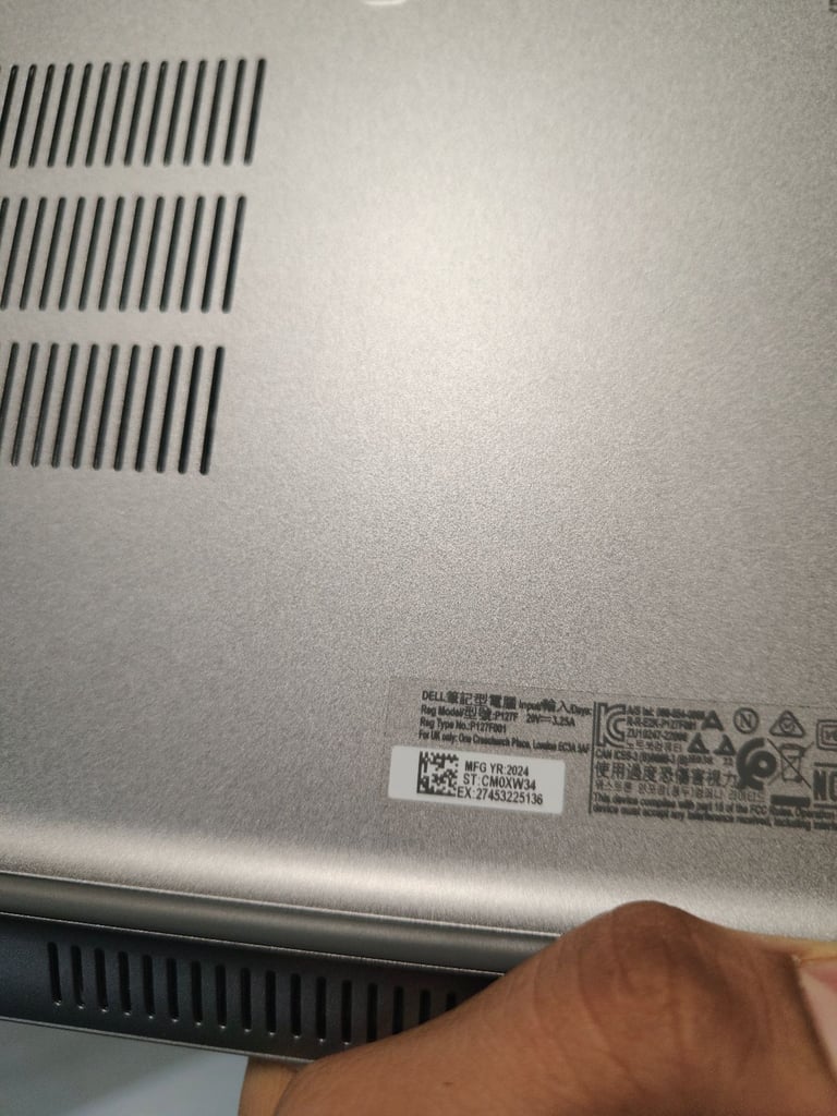 *ALMOST NEW* Dell Latitude 5540 2022