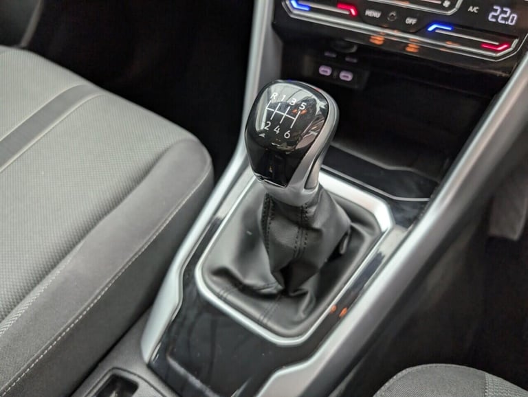 2022 Volkswagen T-Roc 1.0 TSI Life SUV 5dr Petrol Manual Euro 6 (s/s) (110 ps) PARK ASSIST+BLUETO...