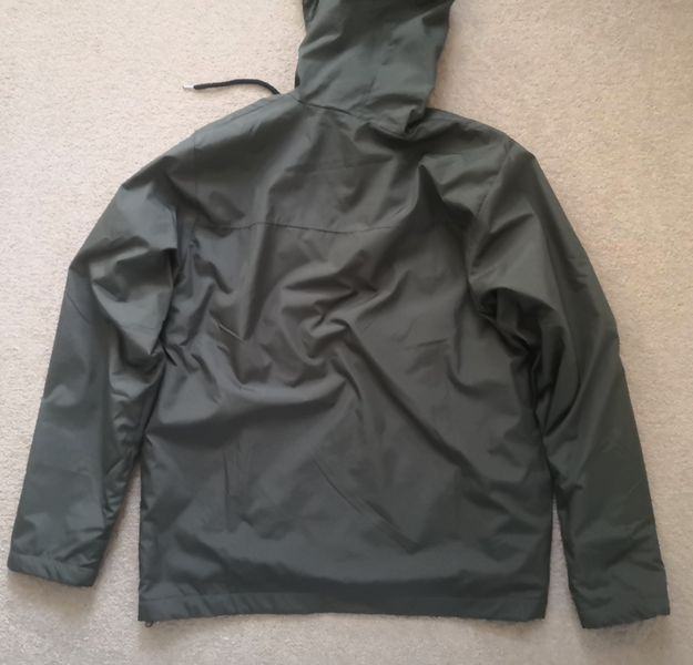 UNDER ARMOUR Green Hoodie Hooded Sweatshirt Top. Brand new, unused with original tag.