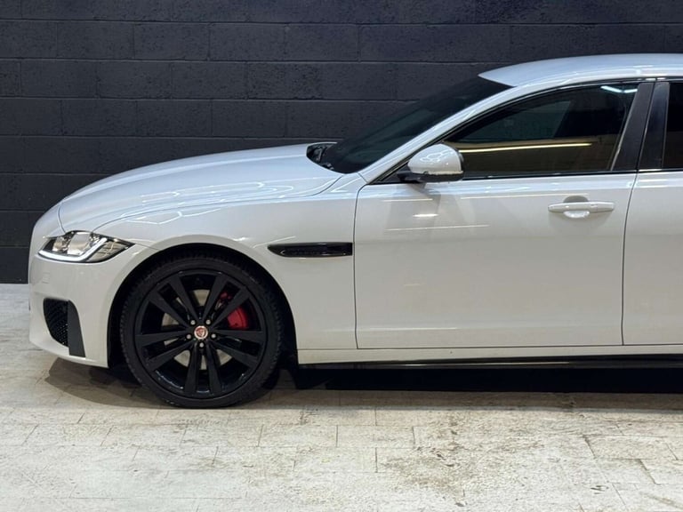 2016 Jaguar XF 3.0 XF V6 S D Auto 4dr Saloon Diesel Automatic