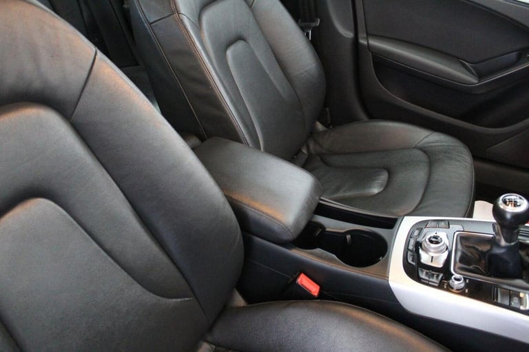 AUDI A4 2.0 TDI SE Technik quattro Euro 5 (s/s) 4dr 2013