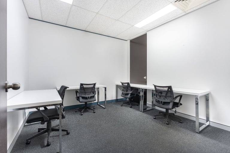Taunton - TA1 2PX, All-inclusive access to professional office space for 2 people in Courtenay House